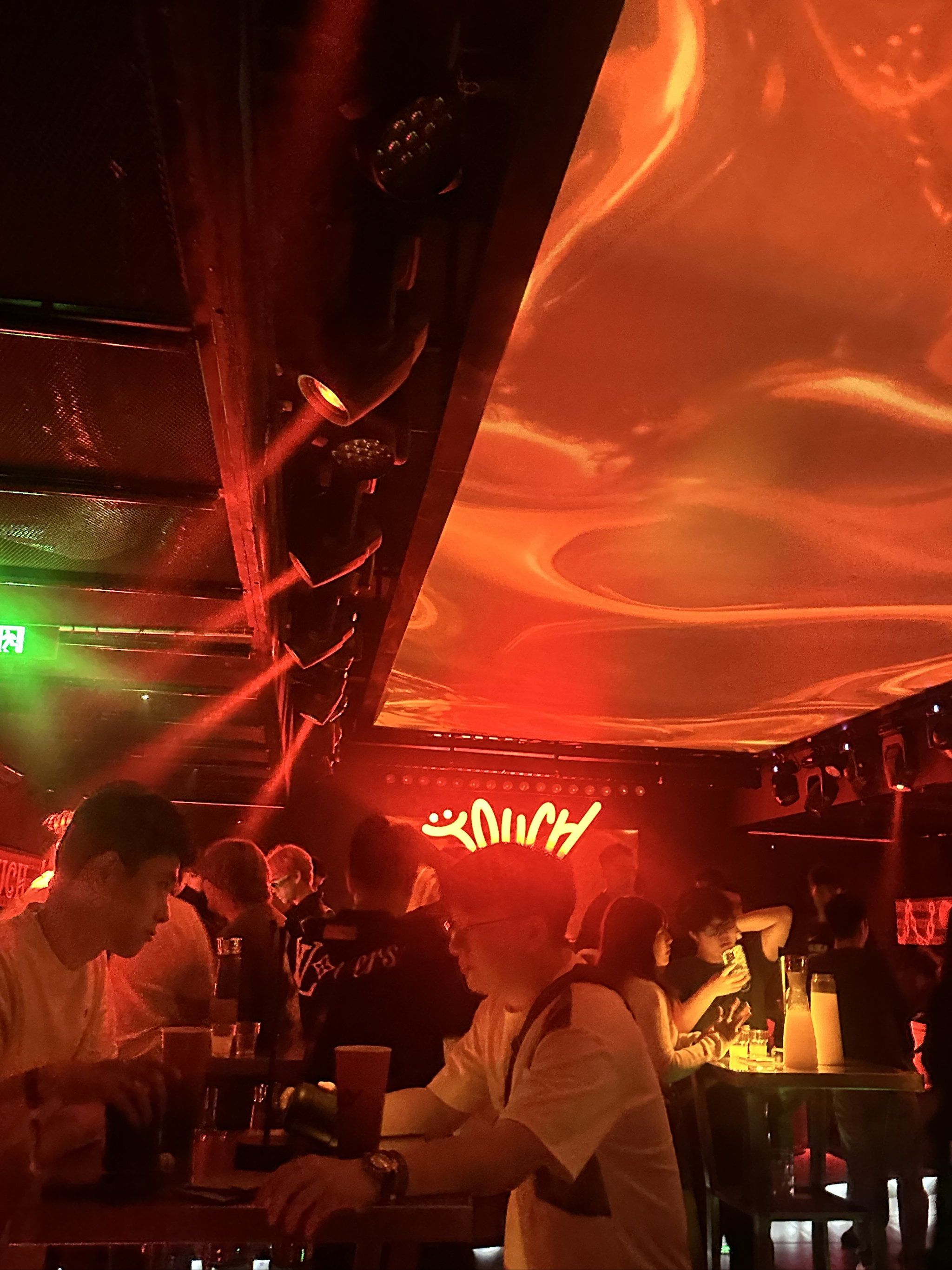 桂林商务ktv:中低端区别-叠彩区ktv预订